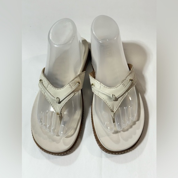 SPERRY Women's Ivory leather PLUSHWAVE thong Sandals size 8 - Picture 1 of 8
